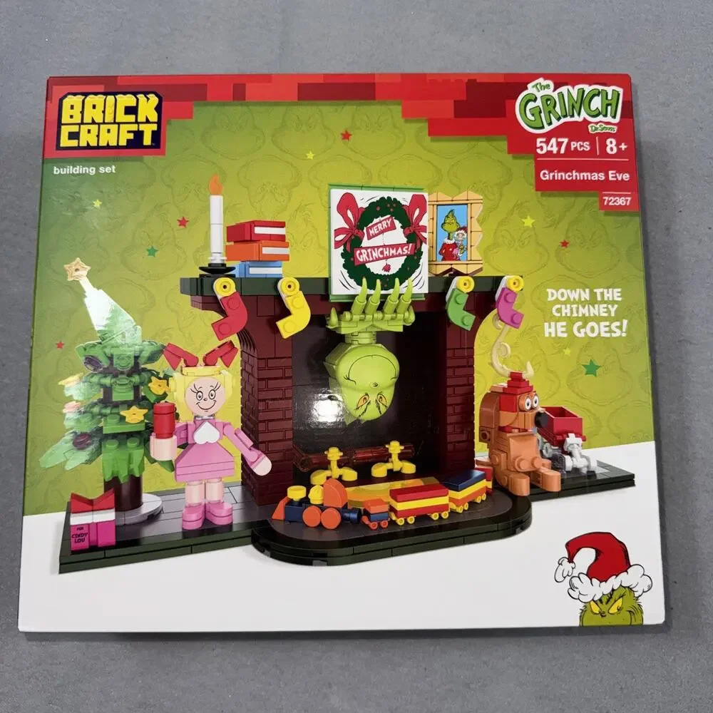 Brickcraft The Grinch Grinchmas Eve Fireplace Building Kit, 547 Pieces, Holiday